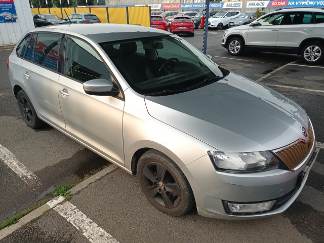 Škoda Rapid Spaceback 2016