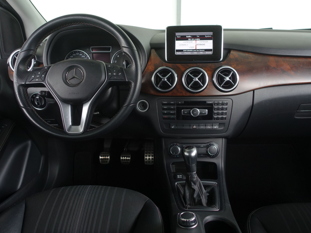 Mercedes-Benz B
