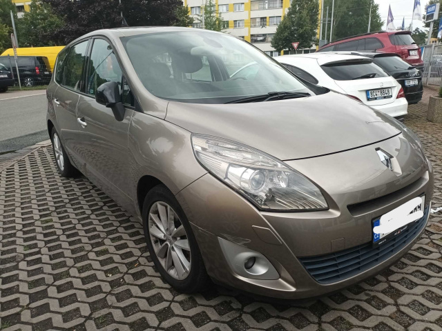 Renault Grand Scenic 2011