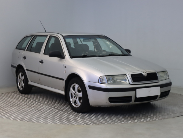 Škoda Octavia 2003