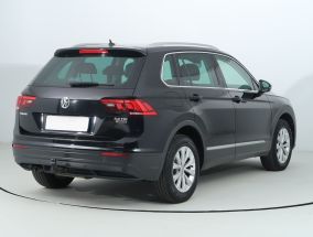 Volkswagen Tiguan - 2017