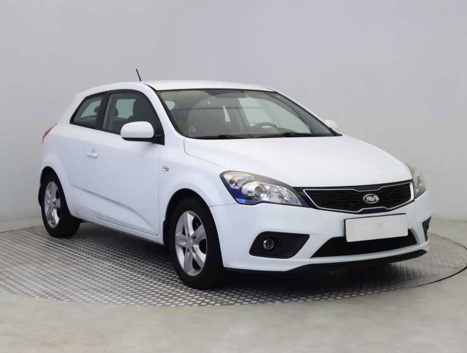 Kia Ceed - 2012