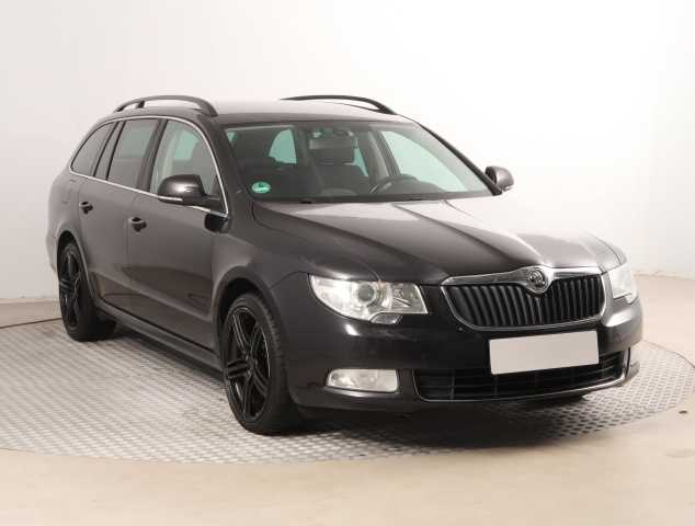 Škoda Superb 2011
