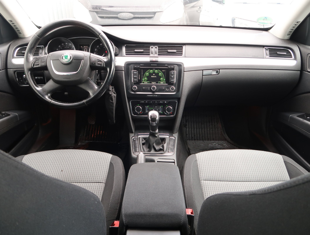 Škoda Superb