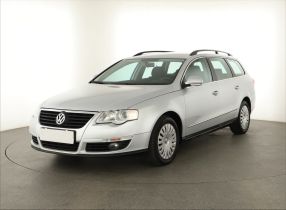 Volkswagen Passat - 2010