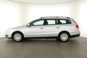 Volkswagen Passat - 2010