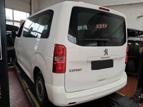Peugeot Traveller - 2018