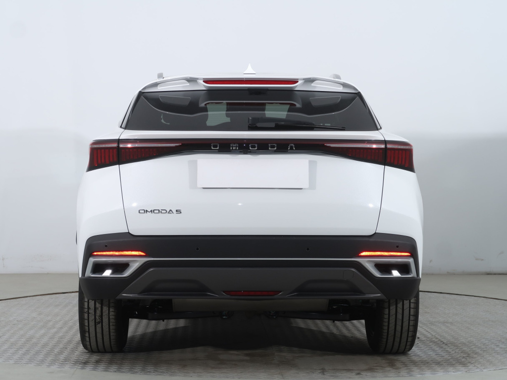 Omoda 5