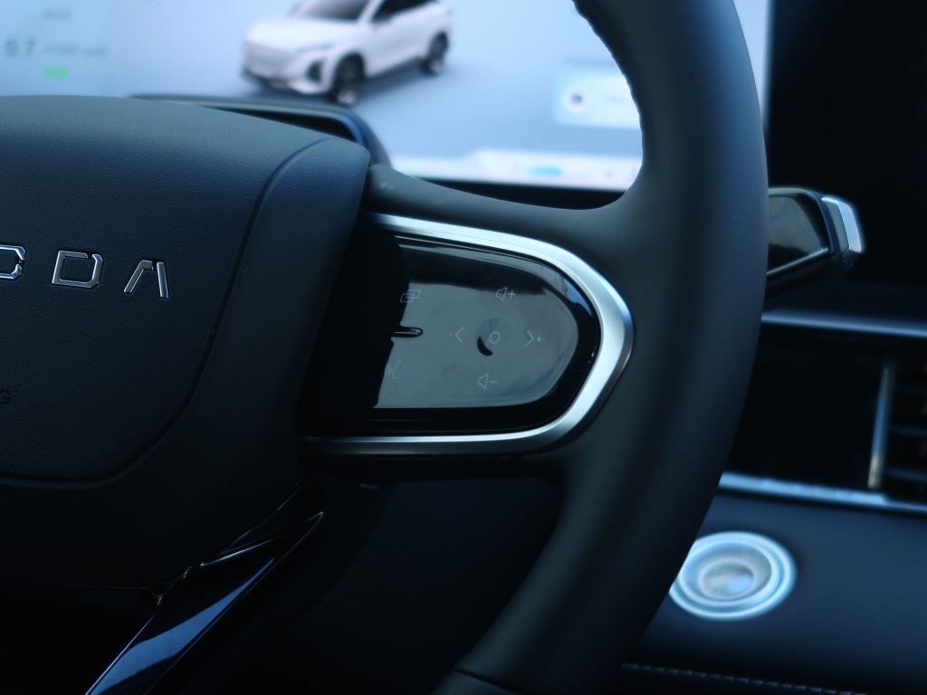 Omoda 5