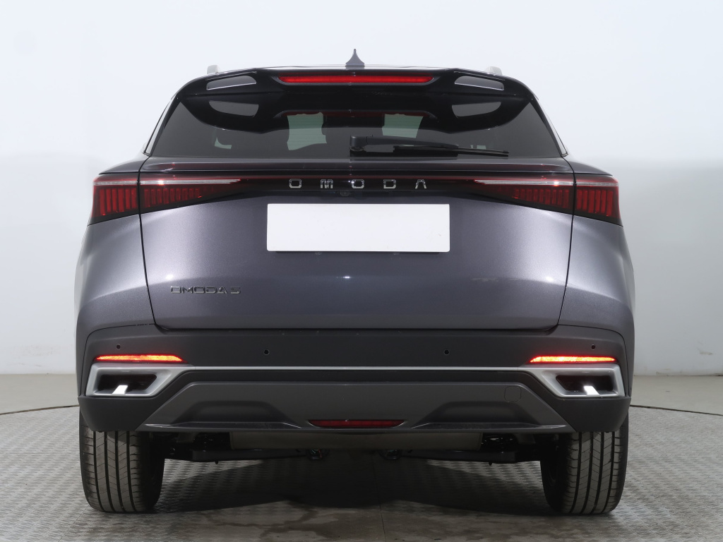Omoda 5