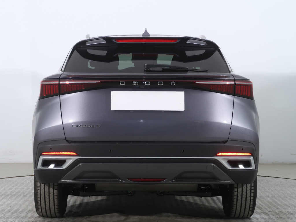 Omoda 5