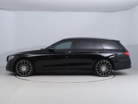 Mercedes-Benz E - 2017