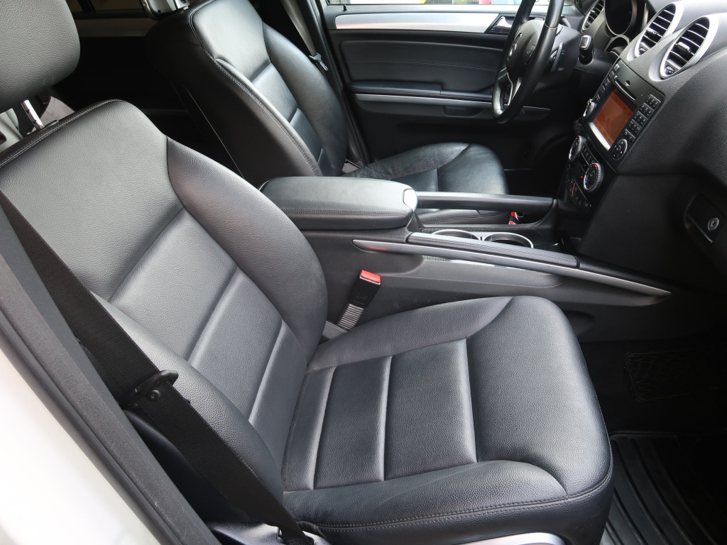 Mercedes-Benz ML