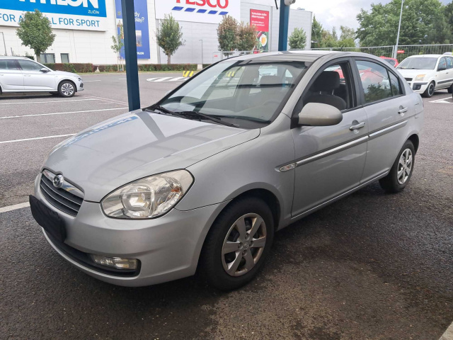 Hyundai Accent 2010