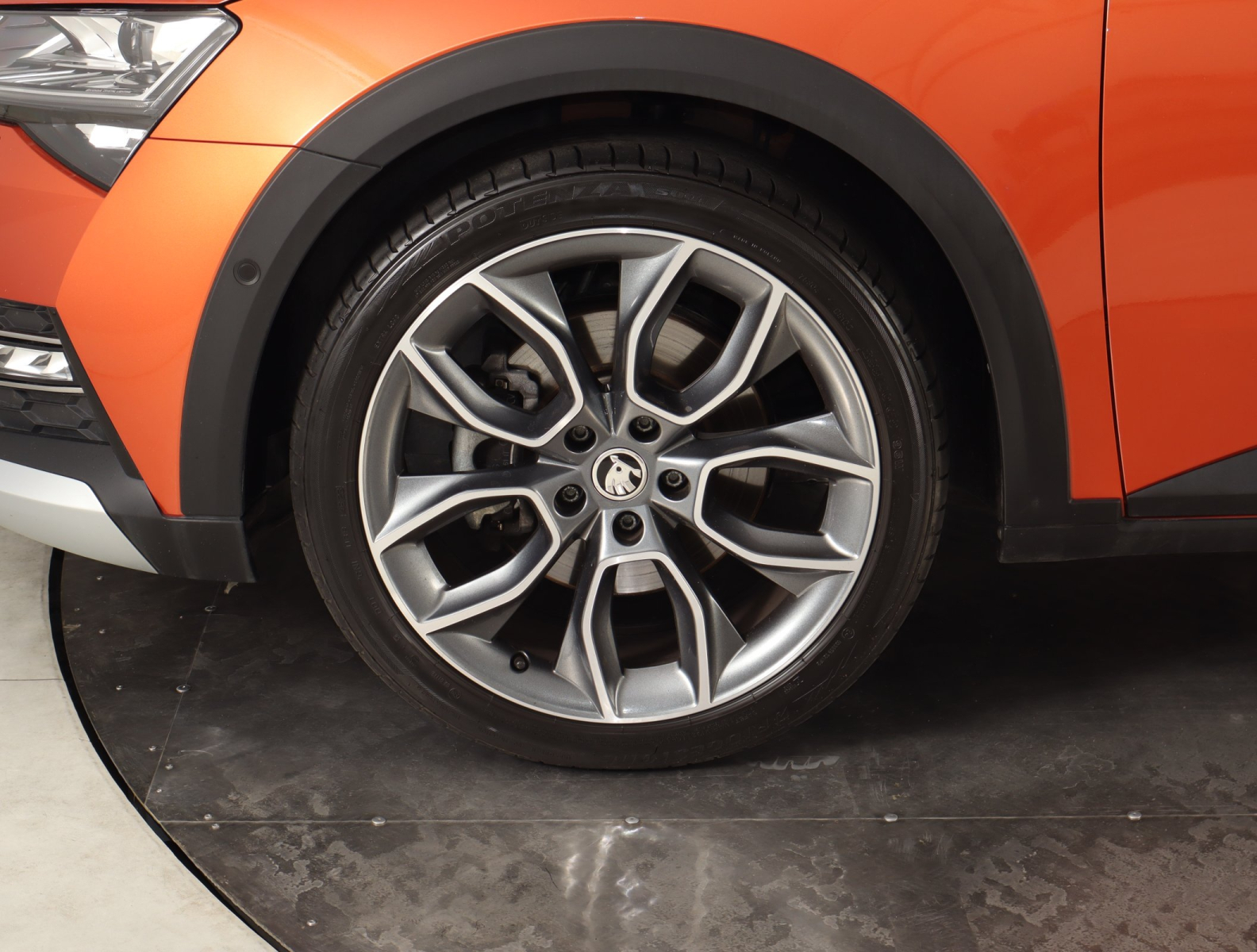 Škoda Superb - 2024