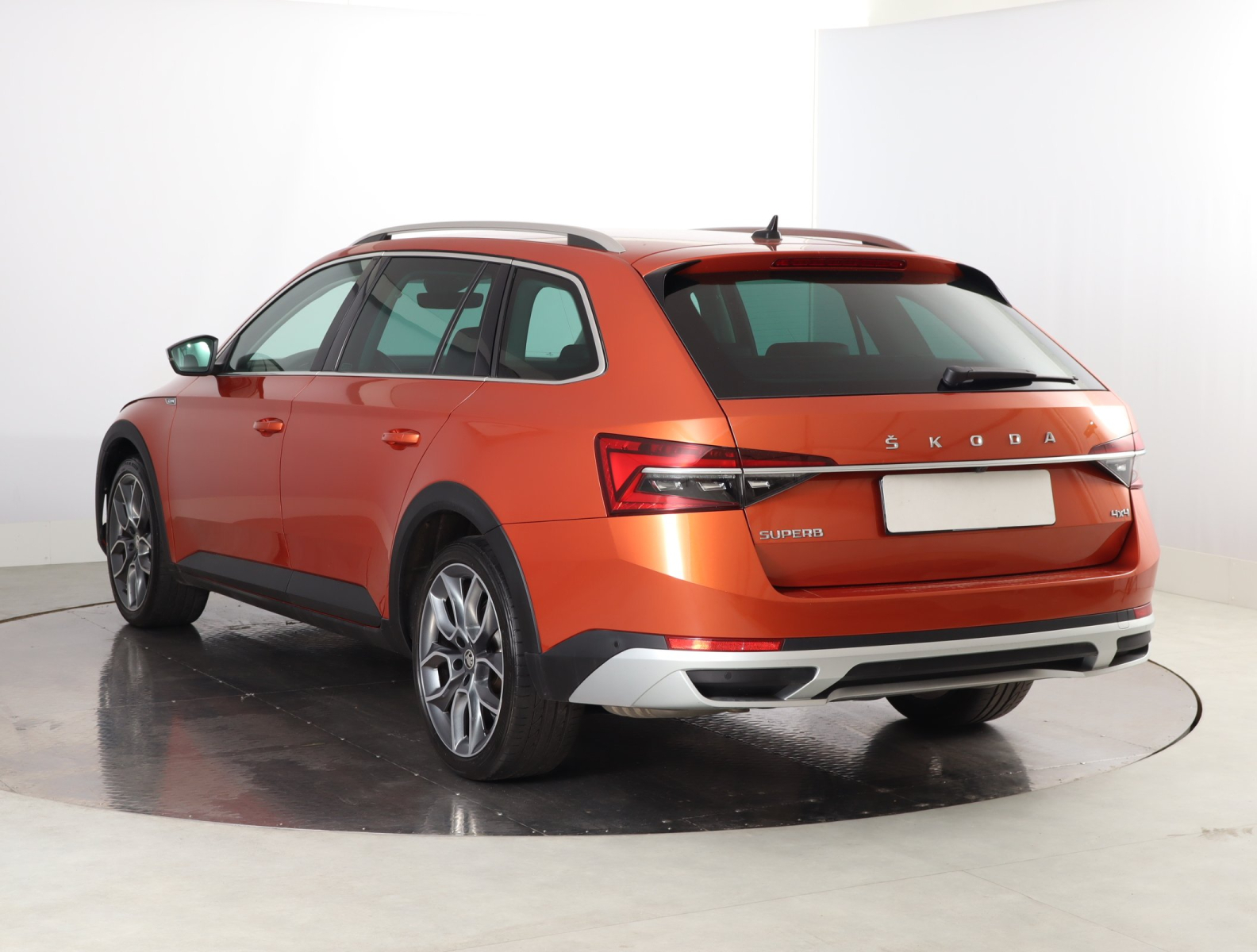 Škoda Superb - 2024