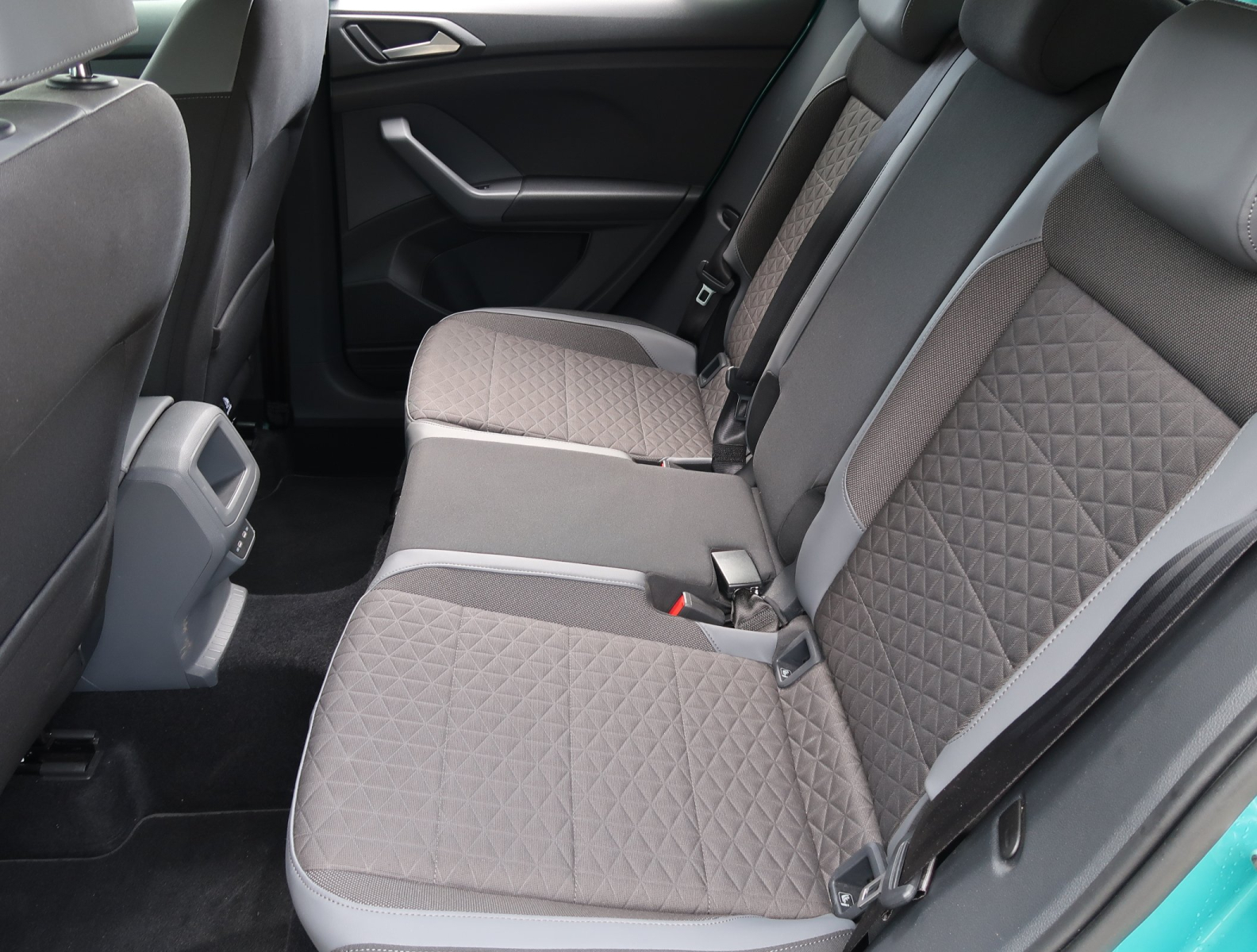 Volkswagen T-Cross - 2021