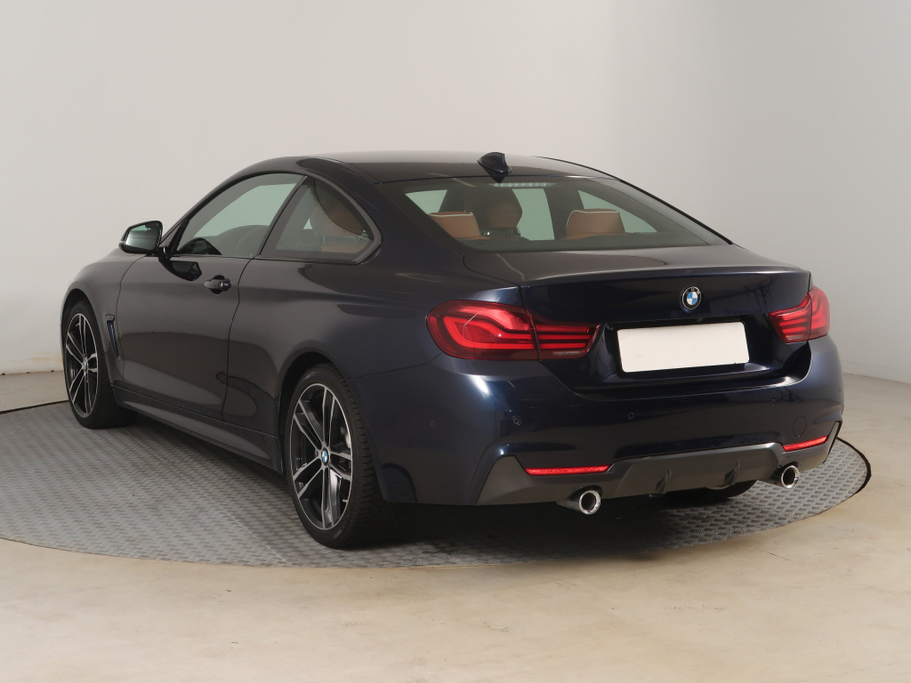 BMW 4