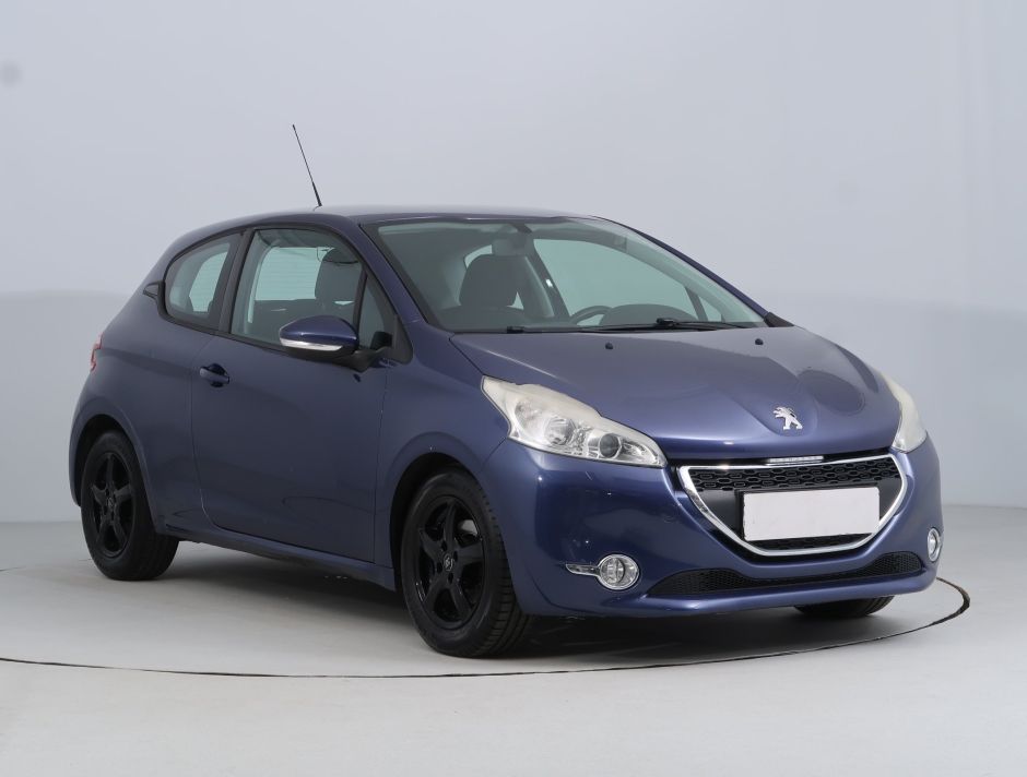 Peugeot 208 - 2012