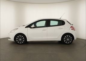 Peugeot 208 - 2013