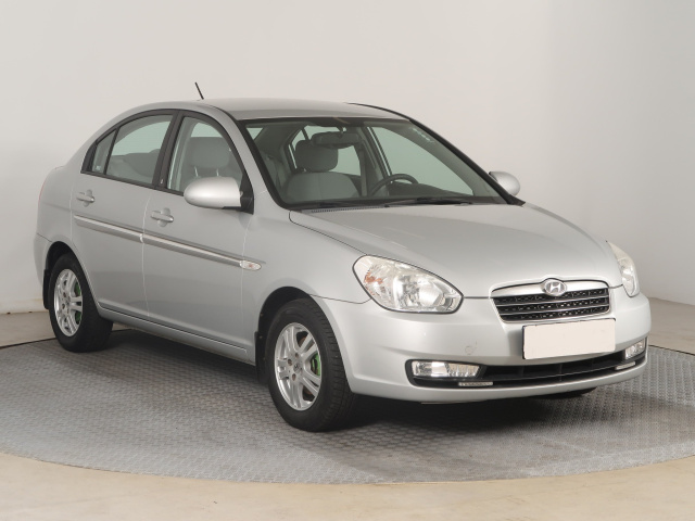 Hyundai Accent 2010
