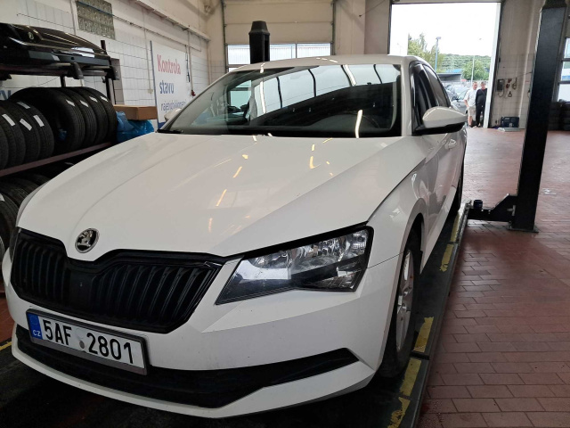 Škoda Superb 2016