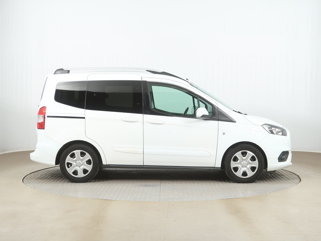 Ford Tourneo Courier