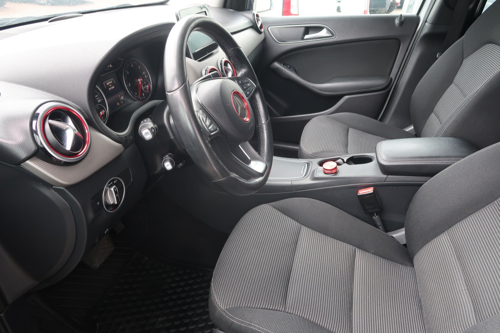 Mercedes-Benz B