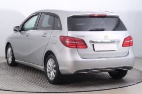 Mercedes-Benz B - 2015