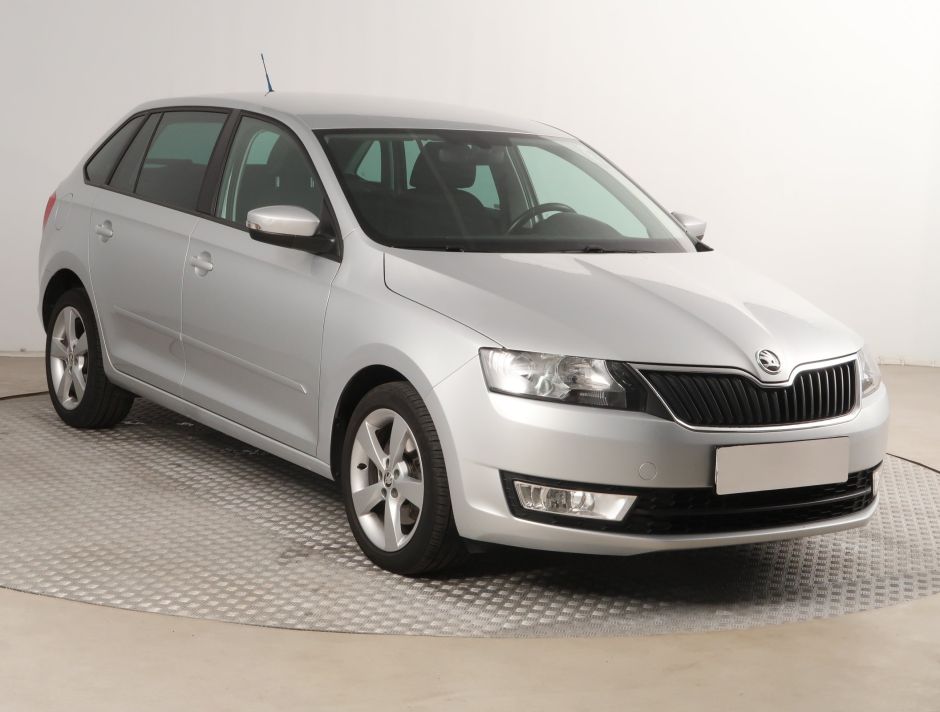 Skoda Rapid Spaceback - 2015