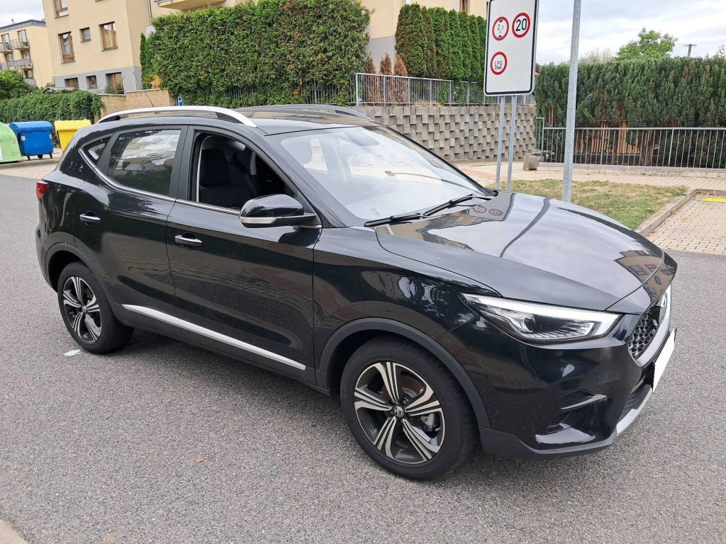 MG ZS SUV