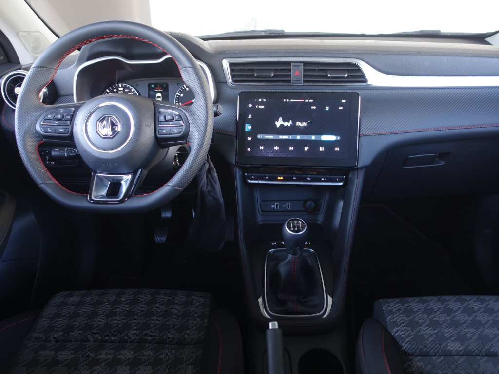 MG ZS SUV