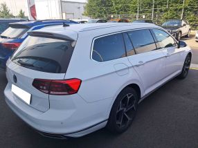 Volkswagen Passat - 2021