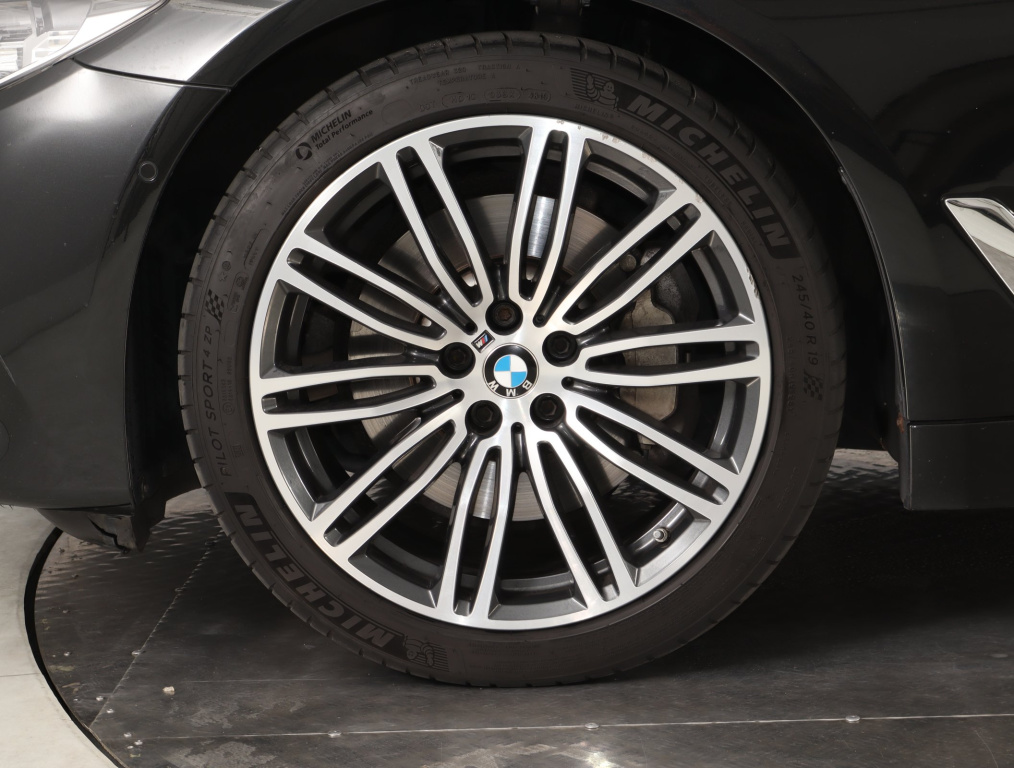 BMW 5