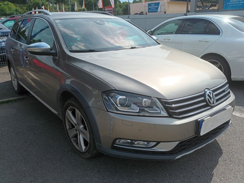 Volkswagen Passat - 2014