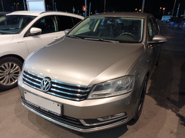 Volkswagen Passat 2012