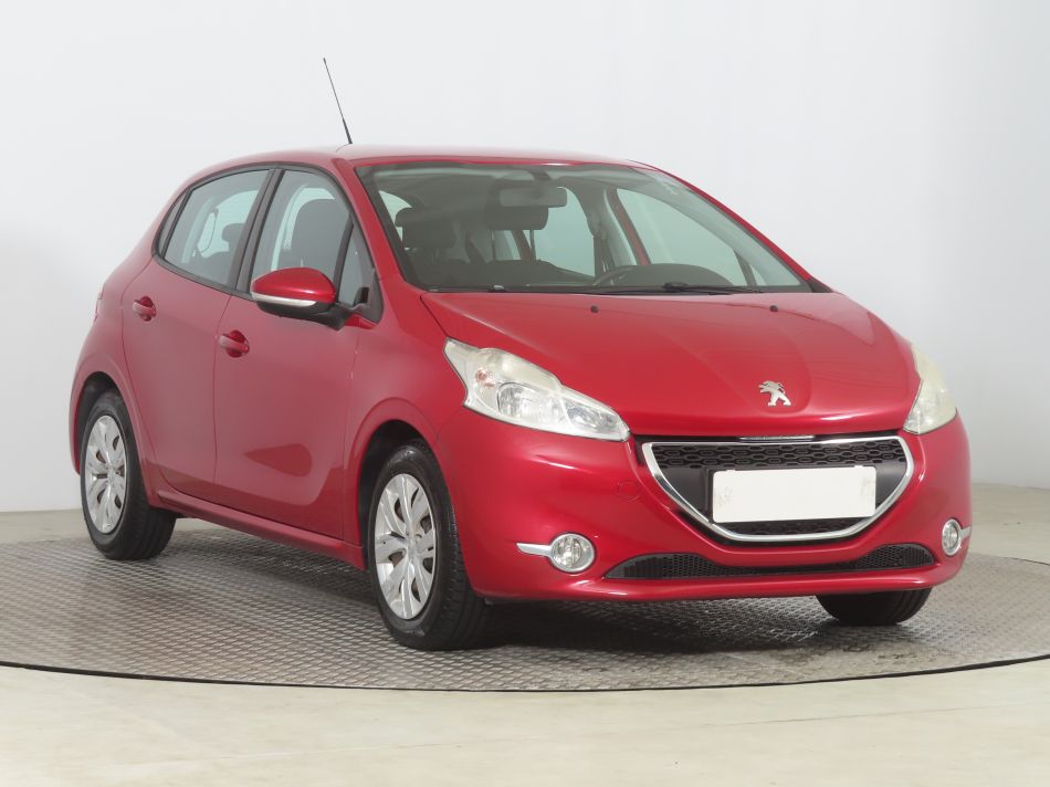 Peugeot 208 - 2014