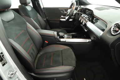 Mercedes-Benz GLB - 2021