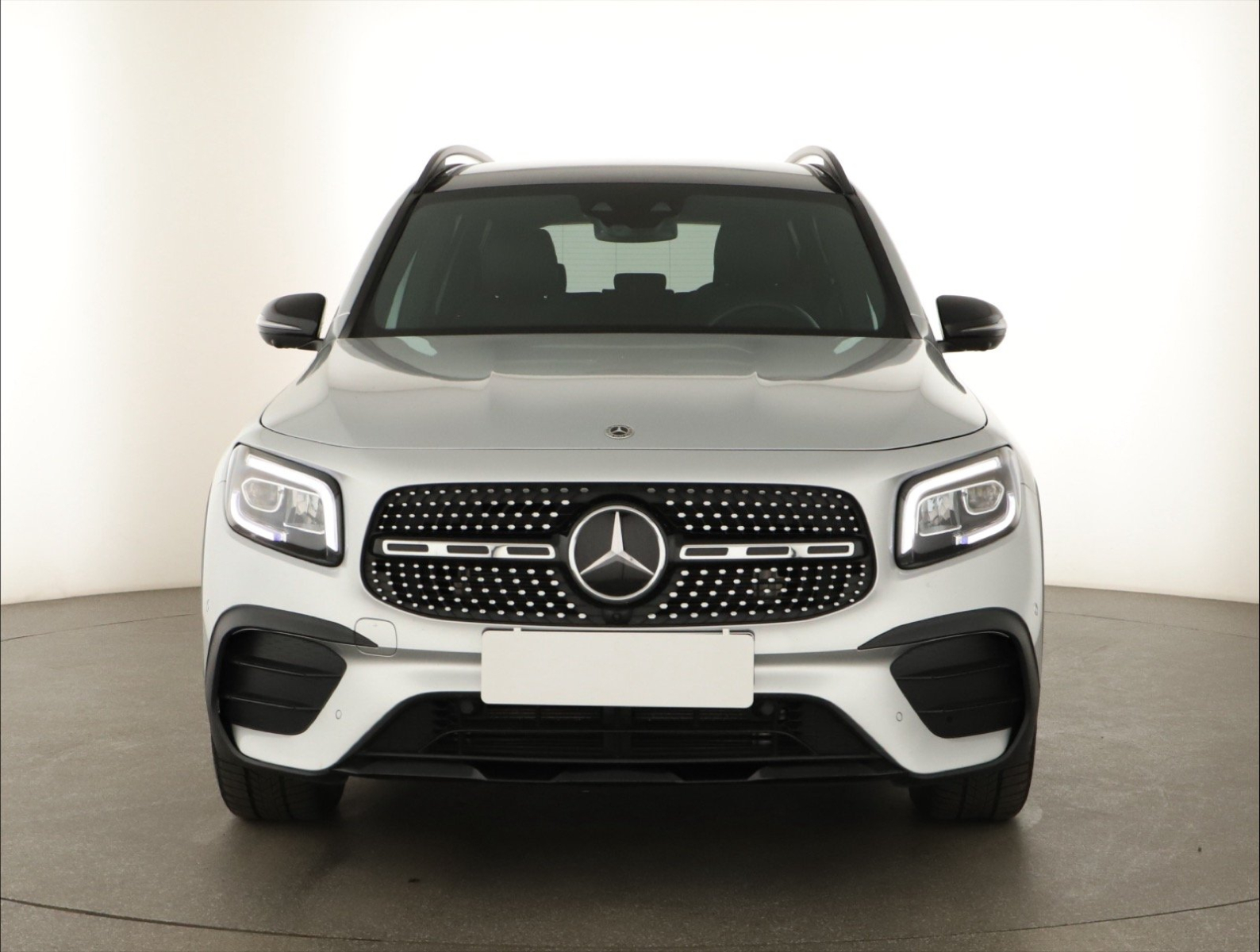 Mercedes-Benz GLB - 2021
