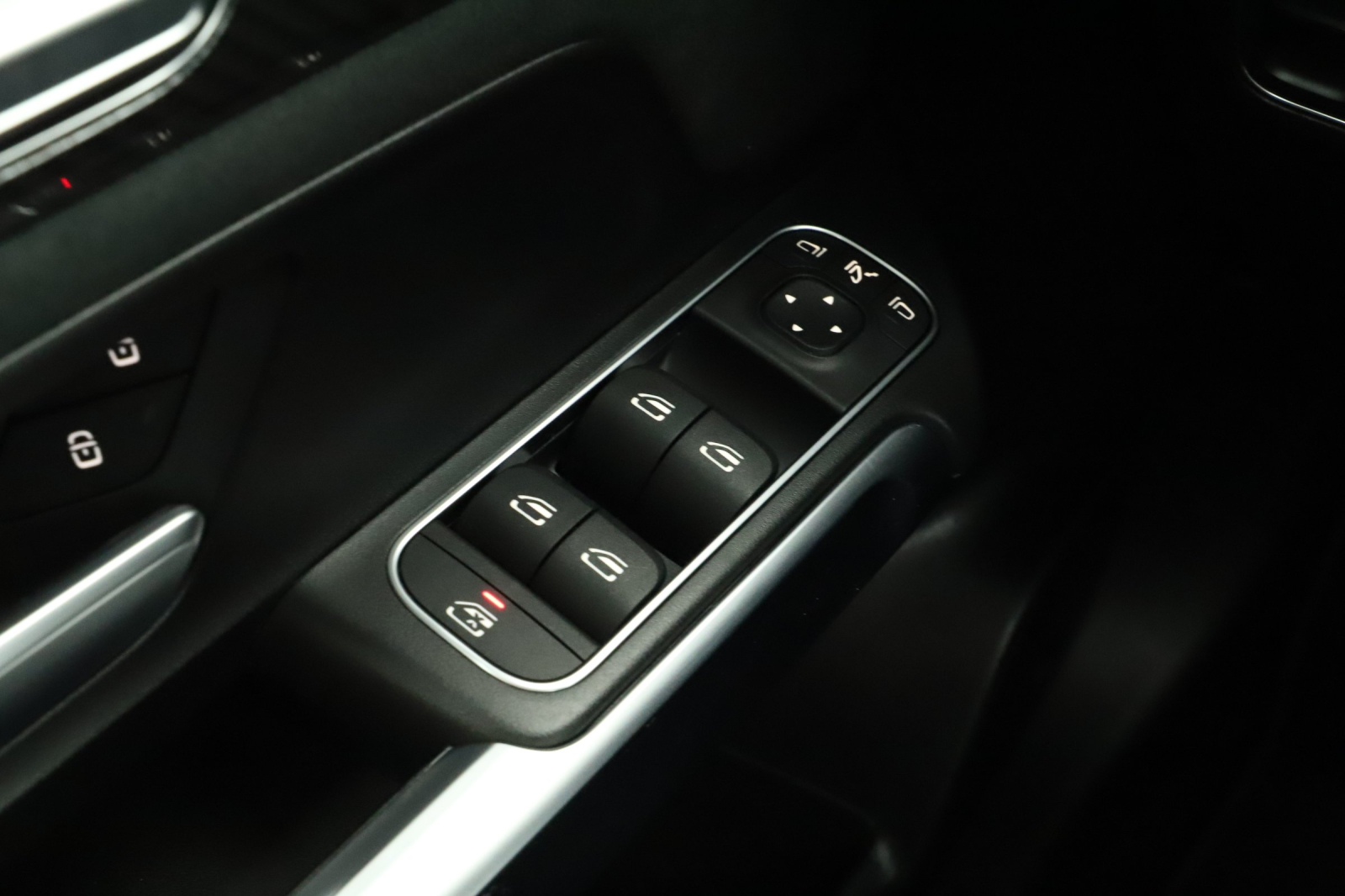 Mercedes-Benz GLB - 2021