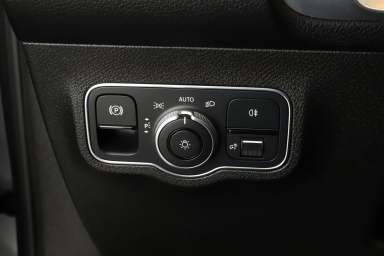 Mercedes-Benz GLB - 2021