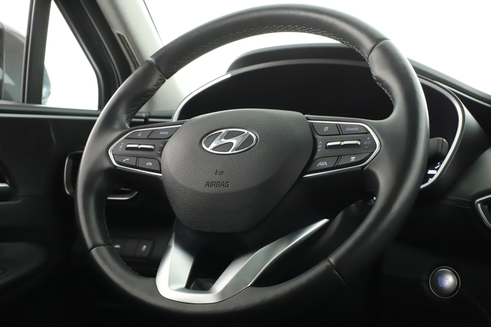 Hyundai Santa Fe - 2023