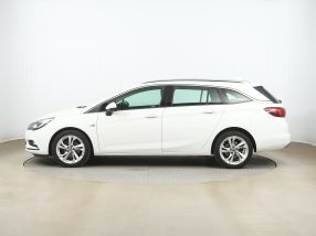 Opel Astra - 2017
