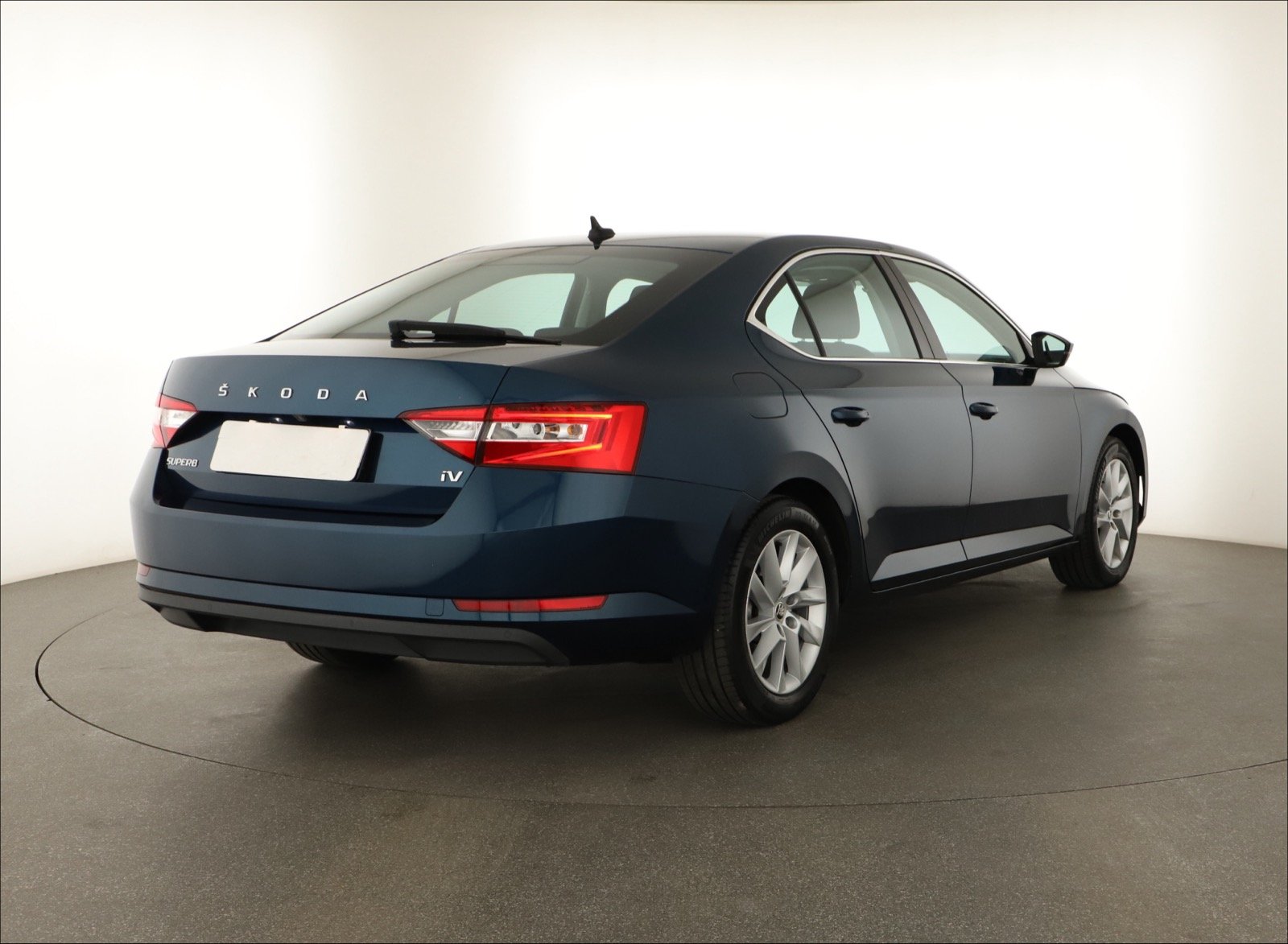 Škoda Superb - 2021