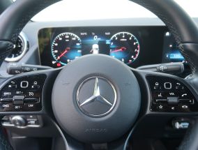 Mercedes-Benz GLA - 2022