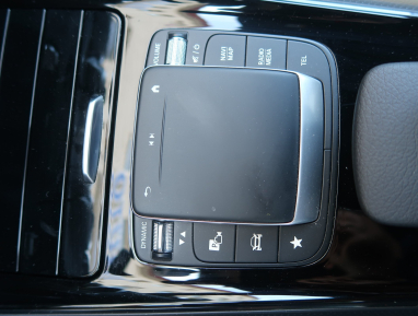 Mercedes-Benz GLA - 2022