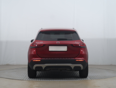 Mercedes-Benz GLA - 2022