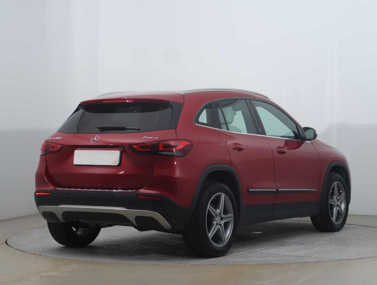 Mercedes-Benz GLA - 2022
