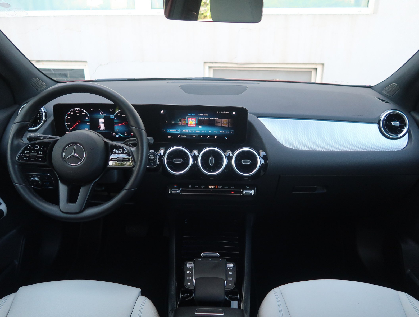 Mercedes-Benz GLA - 2022