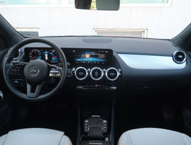 Mercedes-Benz GLA - 2022